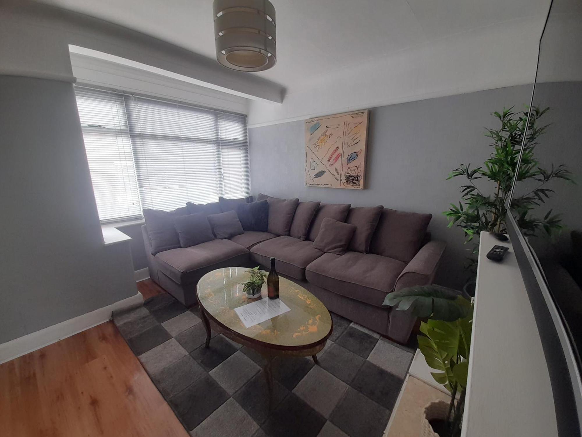 Bright 4-Bed House 15 Min To Manchester Centreヴィラ エクステリア 写真