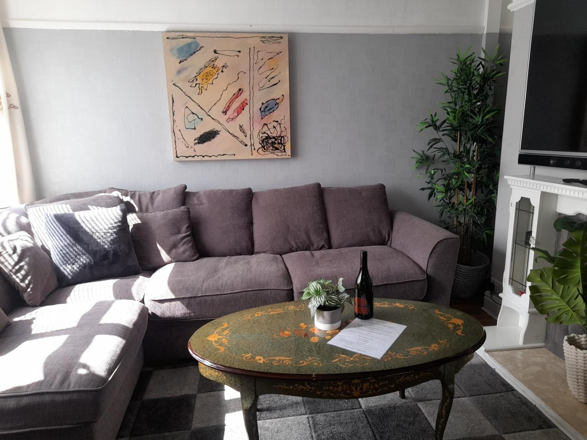 Bright 4-Bed House 15 Min To Manchester Centreヴィラ エクステリア 写真